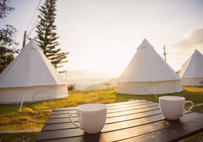 Glamping vs. Backpacking: Unveiling the Perfect Camping Adventure for You