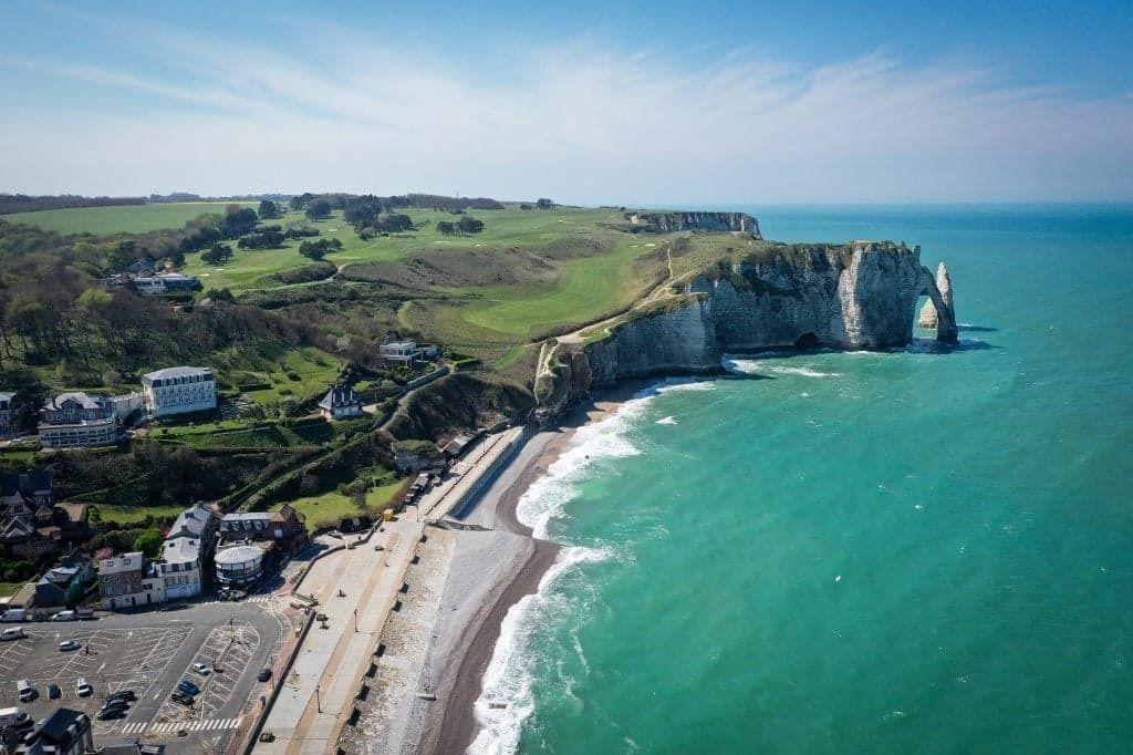 France – Chic and Sophisticated Coastal Retreats